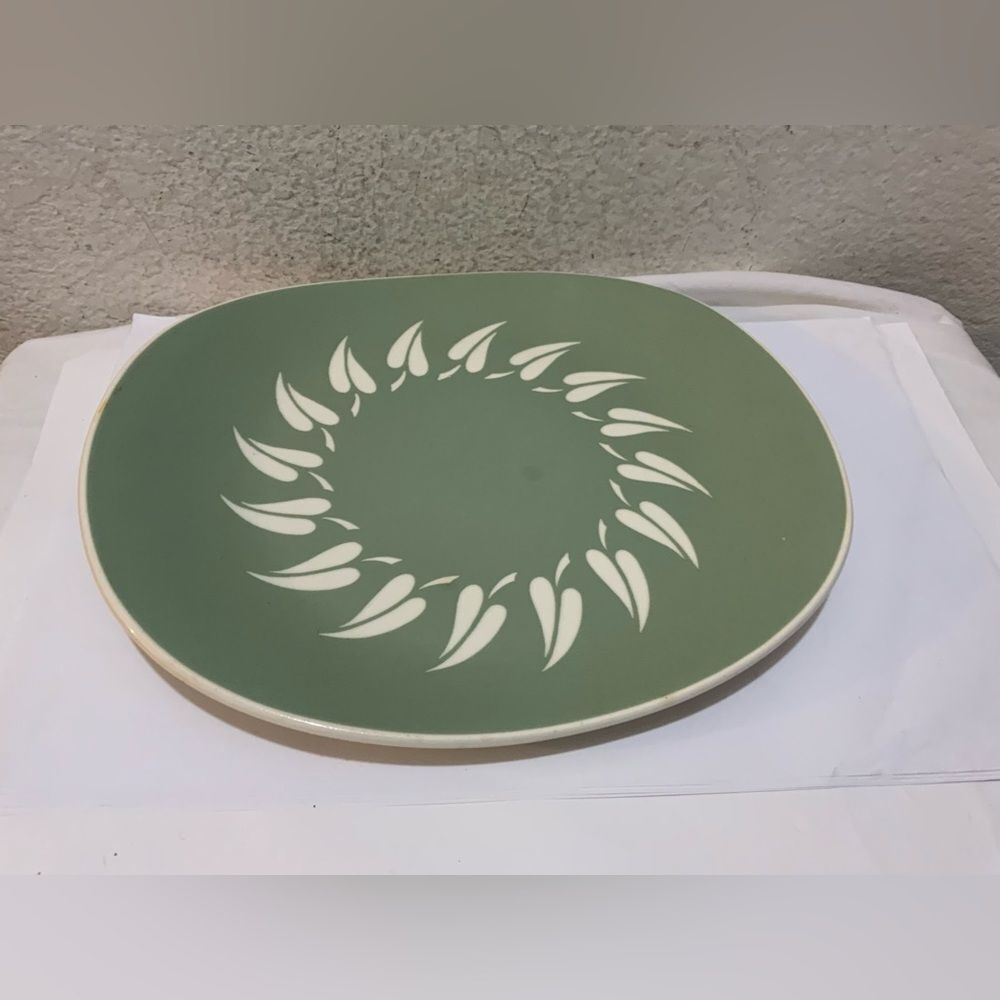 Harkerware GREEN CORONET PATTERN Serving oval Platter G8